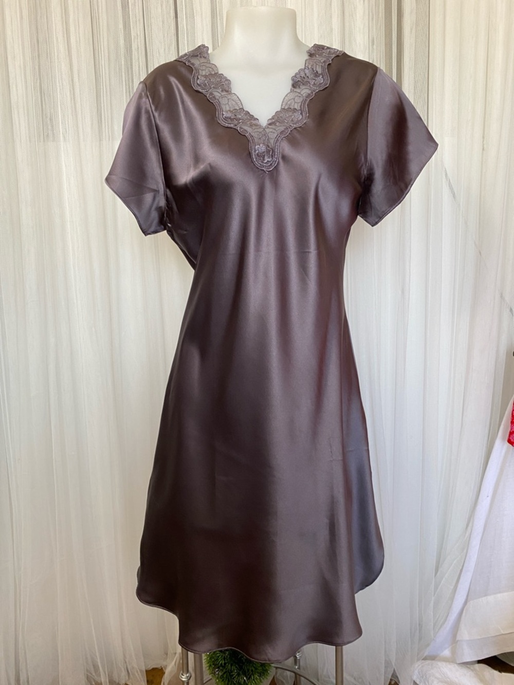 Silky Lace-Trim Nightdress in Deep Purple/Grey 100% Silk Size M